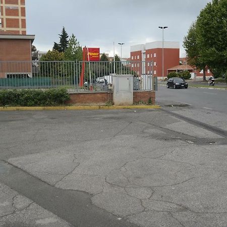 Hotel Houston Livorno - Struttura Esclusivamente Turistica - Not For Business Or Workers Luaran gambar