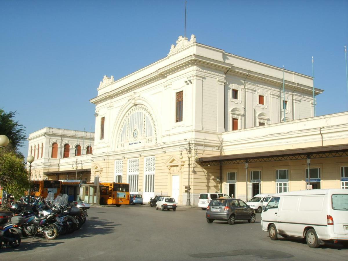 Hotel Houston Livorno - Struttura Esclusivamente Turistica - Not For Business Or Workers Luaran gambar